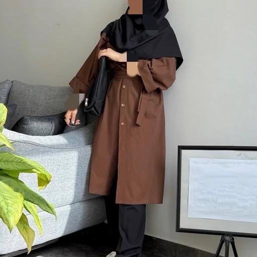 fyNWjqbfGnYwAQN0btxKE7Pt9yD0tlbZPuzeOJiBs3YXfEo0A3.jpg_512X512X70.jpg مانتو دانشجویی قهوه ای موکا زنانه مدل لونا - تصویر 1