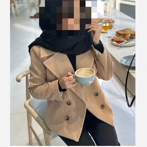 yDUNIew0rNpfv8N5CiUjJnzY5xpL7XFDxlStAWJjyskSEApEum.jpg_512X512X70.jpg پالتو فوتر آستر دار زنانه دخترانه کرم مشکی زغالی - تصویر 1